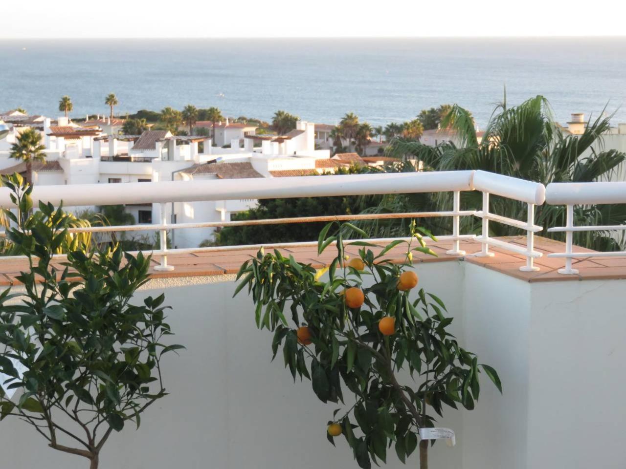 Sweden Apartment - Top Floor One Bedroom With Sea Views - Rs 拉哥斯 外观 照片